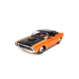 Maisto 1:24 Dodge Challenger R/T 1970-JuguetesSol-Lo nuevo