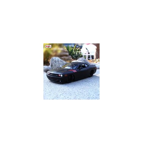 Maisto 1:24 2008 Dodge Challenger-JuguetesSol-Lo nuevo
