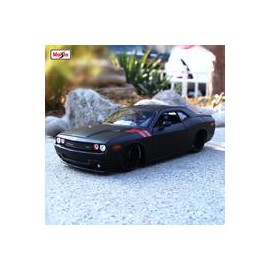 Maisto 1:24 2008 Dodge Challenger-JuguetesSol-Lo nuevo