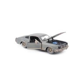 Maisto 1:24 1967 Ford Mustang GT Retro-JuguetesSol-Lo nuevo